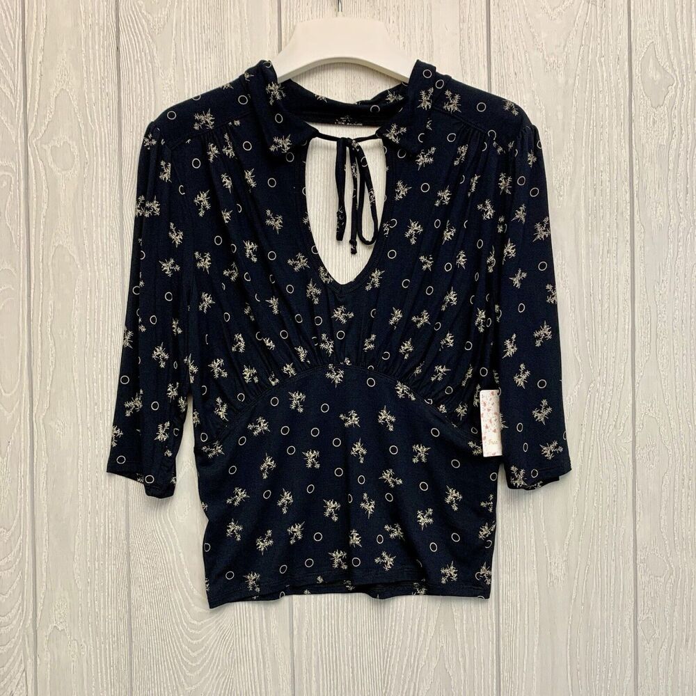 Free People Soraya Black Top Medium NWT - Picture 5 of 10